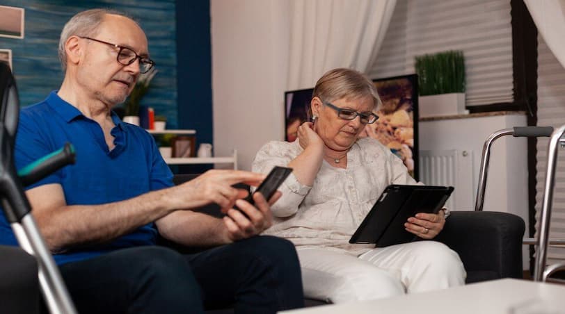 Los adultos mayores, su salud y los canales digitales
